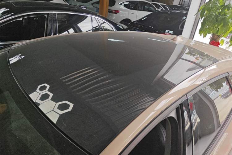 Used Volvo V40 2015 1.6T Zhiyi Edition Roof