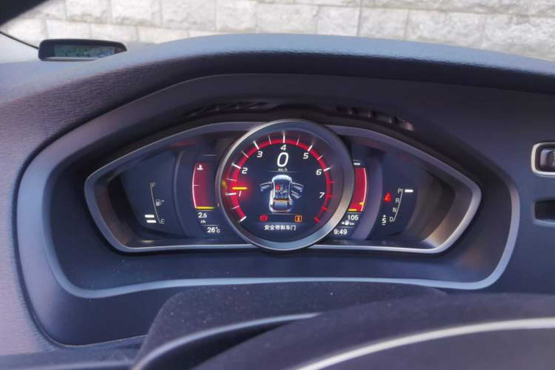 Used Volvo V40 2015 1.6T Zhiyi Edition Instrument Cluster