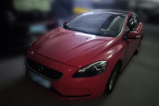 Used Volvo V40 2015 1.6T Zhiyi Edition