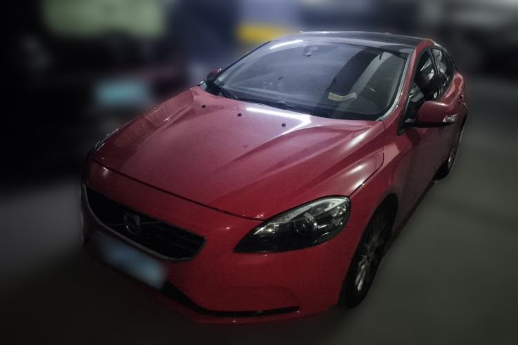 Used Volvo V40 2015 1.6T Zhiyi Edition Guazi used car, China used car export, Used car for sale, Used cars, Cheapest cars for sale