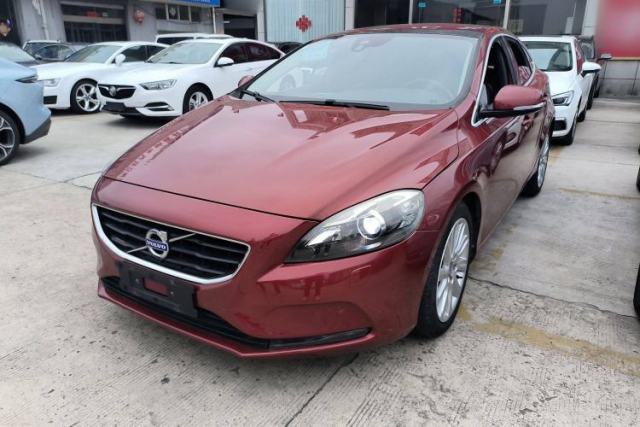 Used Volvo V40 2015 1.6T Zhiya Edition