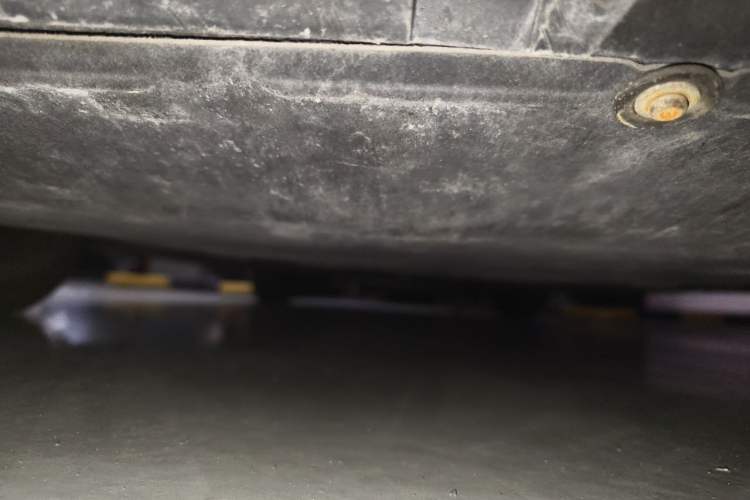 Used Volvo V40 2015 1.6T Zhiyi Edition Chassis Front