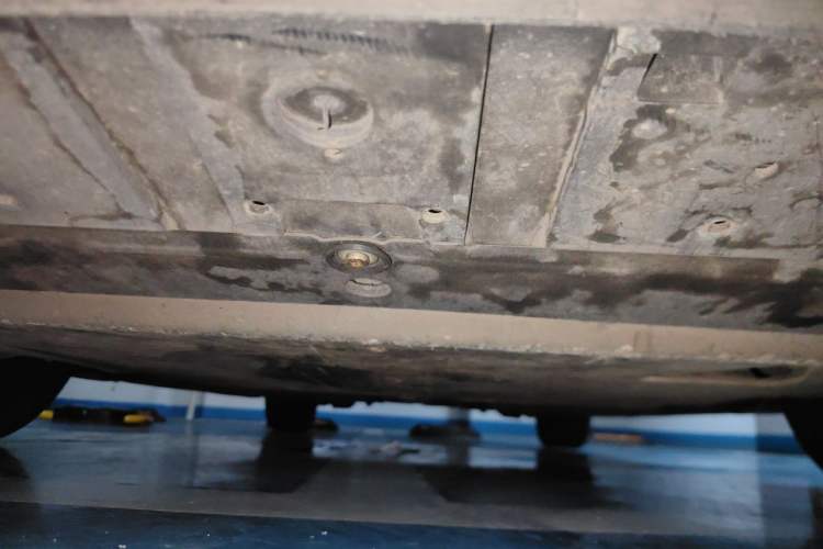 Used Volvo V40 2015 1.6T Zhiya Edition Chassis Front