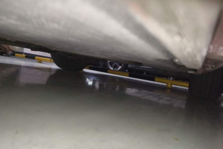 Used Volvo V40 2015 1.6T Zhiyi Edition Chassis Front Left