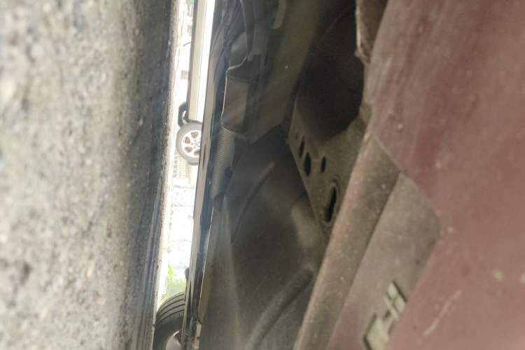 Used Volvo V40 2015 1.6T Zhiya Edition Chassis Front Left