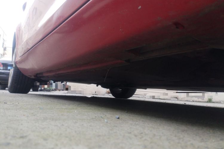 Used Volvo V40 2015 1.6T Zhiya Edition Chassis Front Right