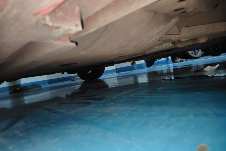 Used Volvo V40 2015 1.6T Zhiya Edition Chassis Front Right