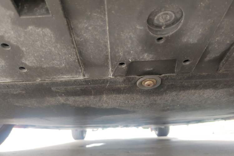 Used Volvo V40 2015 1.6T Zhiya Edition Chassis Front