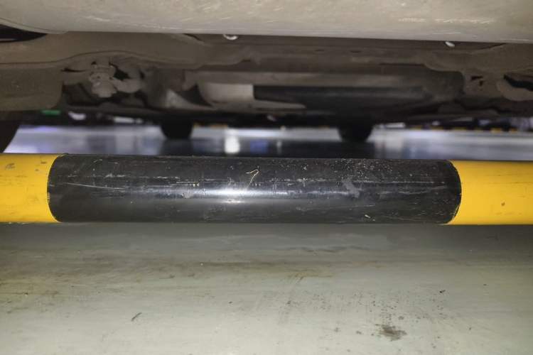 Used Volvo V40 2015 1.6T Zhiyi Edition Chassis Rear