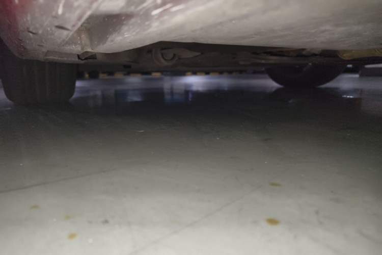 Used Volvo V40 2015 1.6T Zhiyi Edition Chassis Rear Left