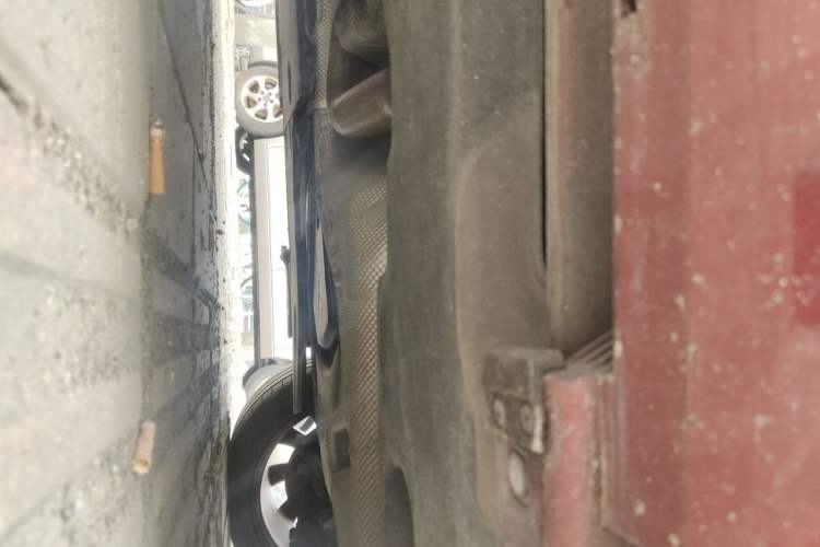 Used Volvo V40 2015 1.6T Zhiya Edition Chassis Rear Left