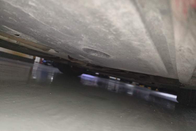 Used Volvo V40 2015 1.6T Zhiyi Edition Chassis Rear Right