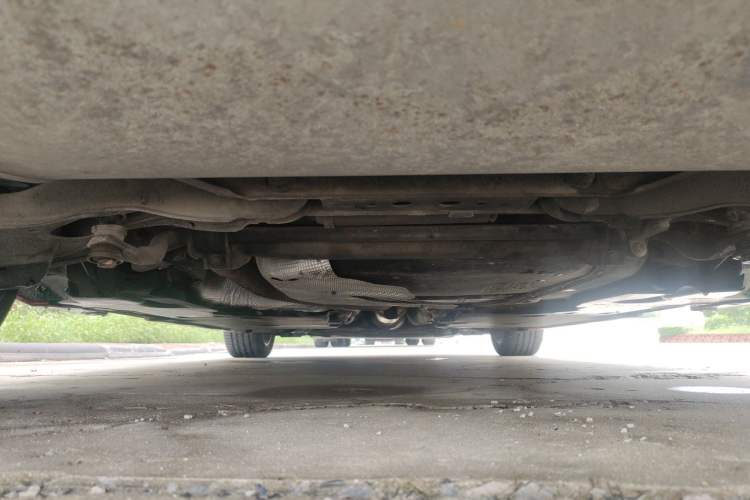 Used Volvo V40 2015 1.6T Zhiya Edition Chassis Rear