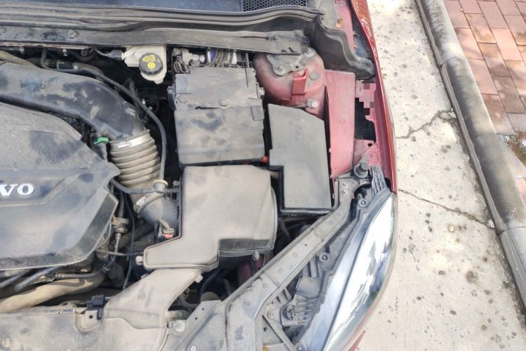Used Volvo V40 2015 1.6T Zhiya Edition Engine Bay Left