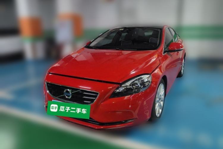 Used Volvo V40 2015 1.6T Zhiya Edition Guazi used car, China used car export, Used car for sale, Used  cars, Cheapest cars for sale
