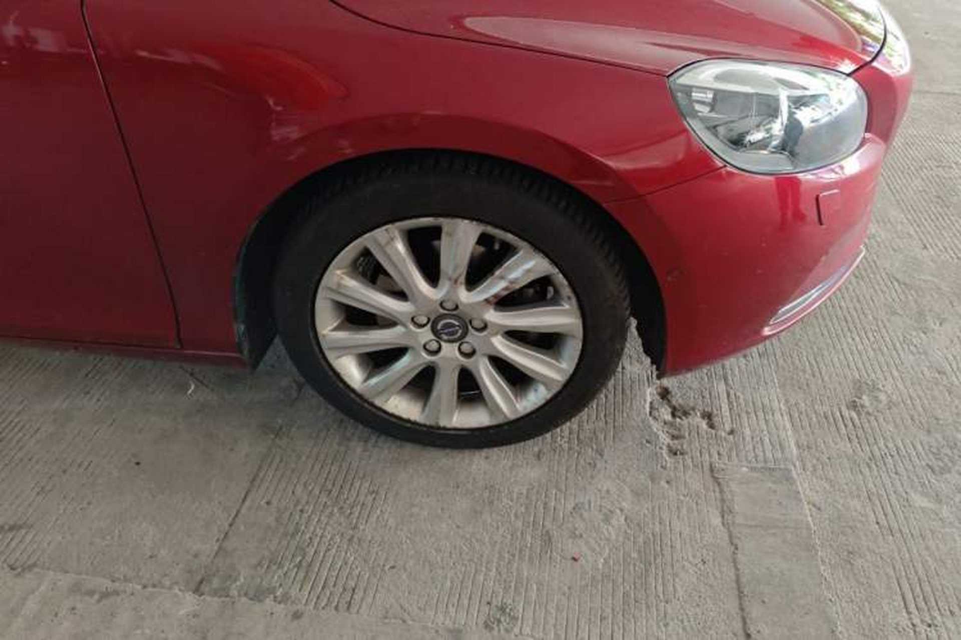 Used Volvo V40 2015 1.6T Zhiya Edition Exterior 1
