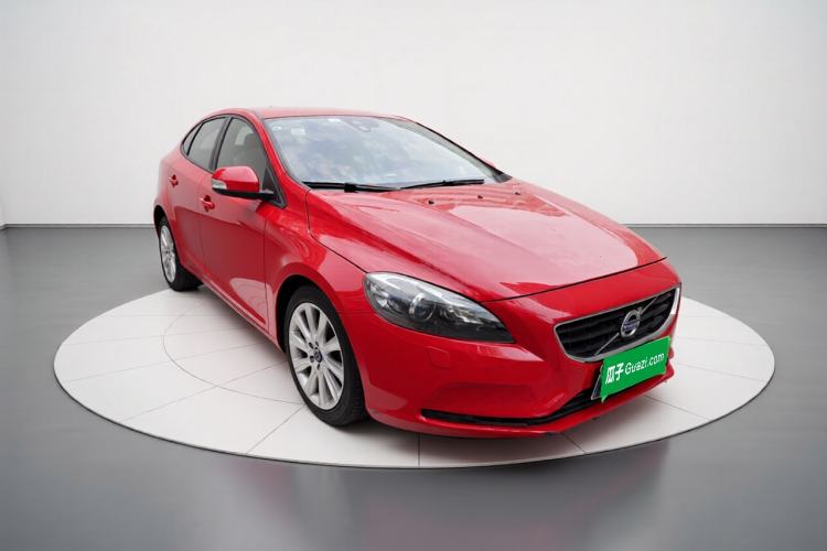 Used Volvo V40 2015 1.6T Zhiyi Edition Exterior 2