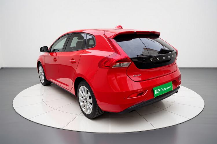 Used Volvo V40 2015 1.6T Zhiyi Edition Exterior 3