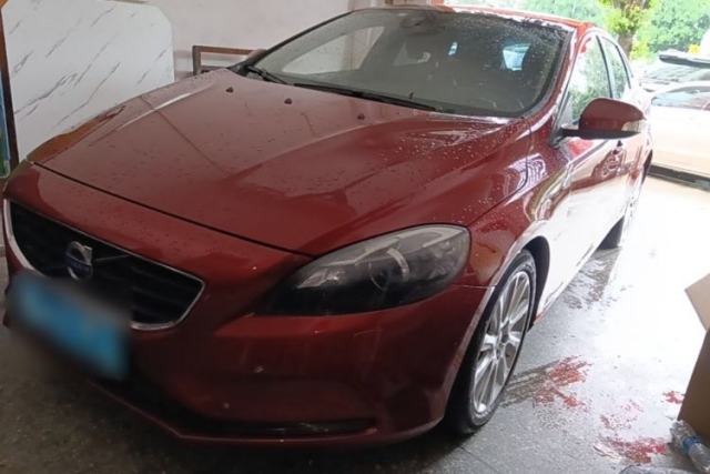 Used Volvo V40 2015 1.6T Zhiyi Edition