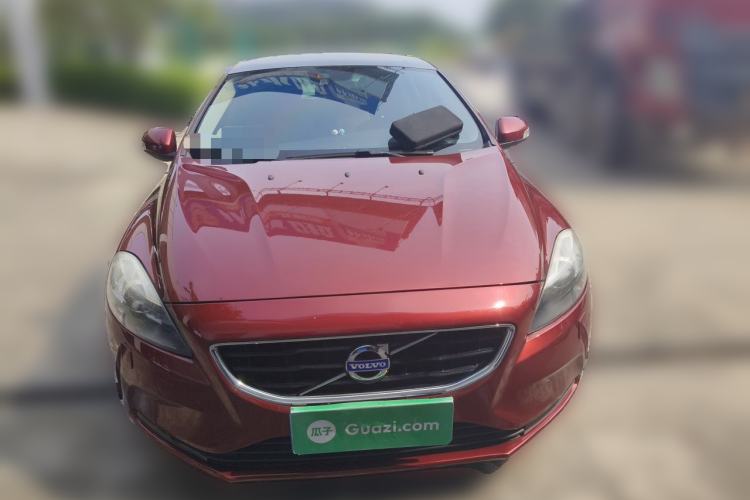 Used Volvo V40 2015 1.6T Zhiyi Edition Front