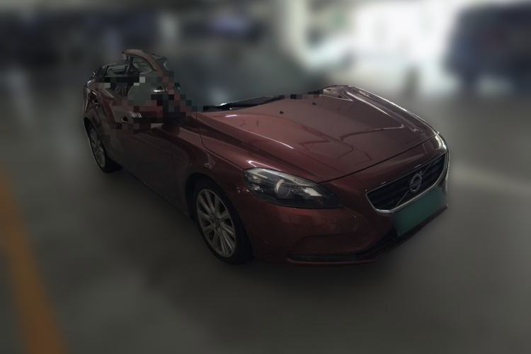 Used Volvo V40 2015 1.6T Zhiyi Edition Front Right 45 Deg