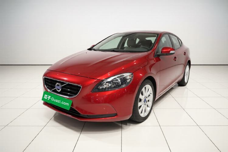 Used Volvo V40 2015 1.6T Zhiyi Edition Guazi used car, China used car export, Used car for sale, Used cars, Cheapest cars for sale