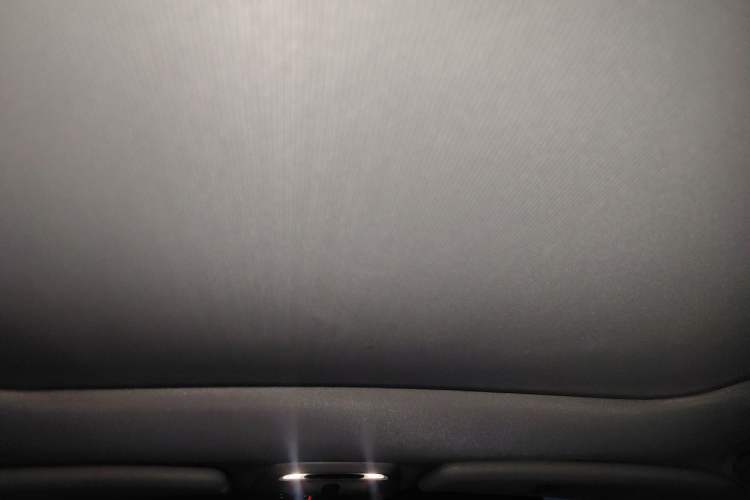 Used Volvo V40 2015 1.6T Zhiya Edition Headliner
