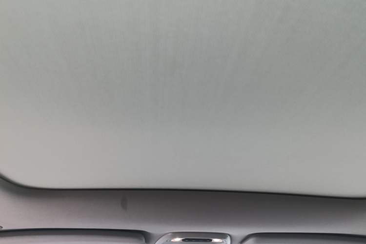 Used Volvo V40 2015 1.6T Zhiya Edition Headliner