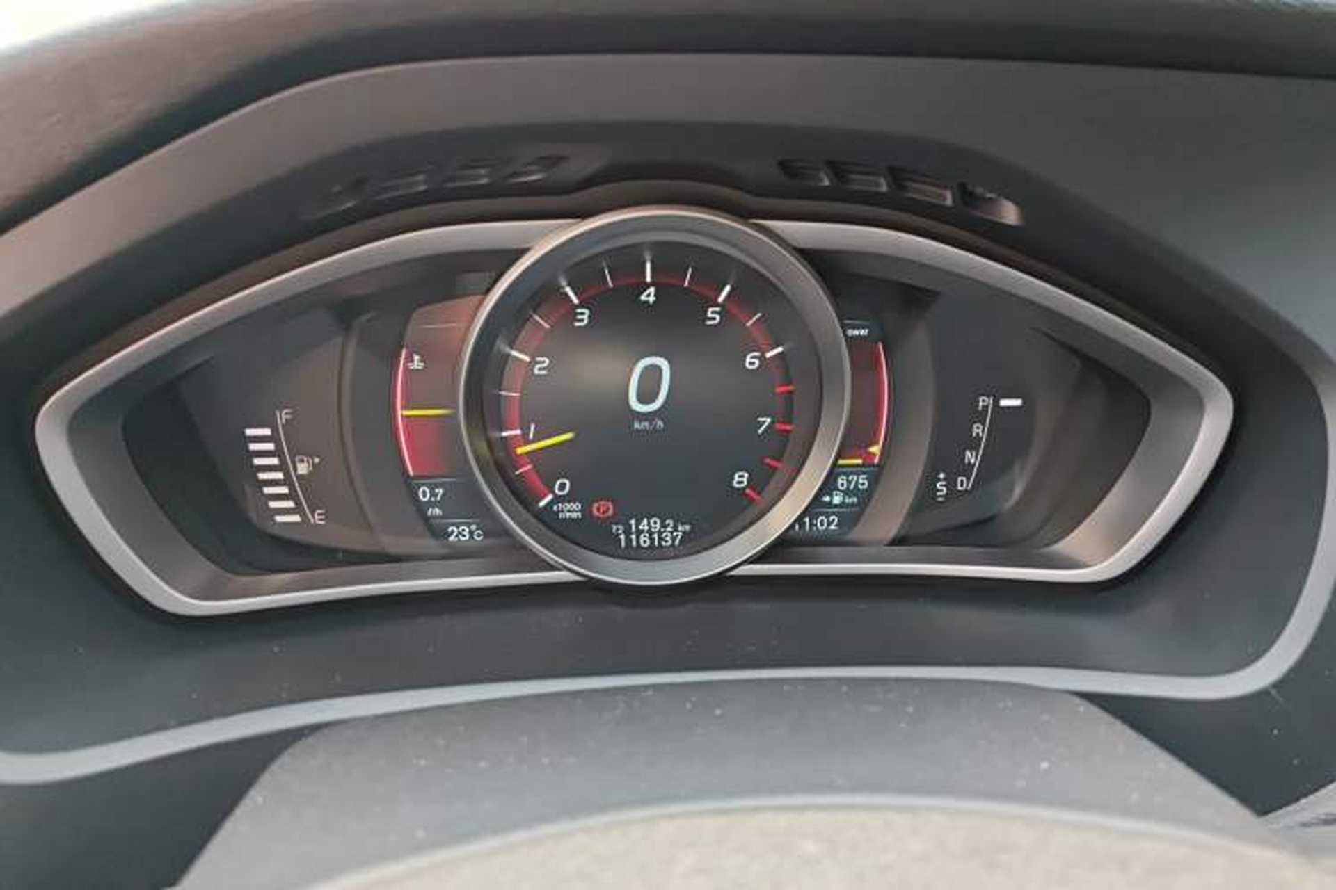 Used Volvo V40 2015 1.6T Zhiya Edition Instrument Cluster