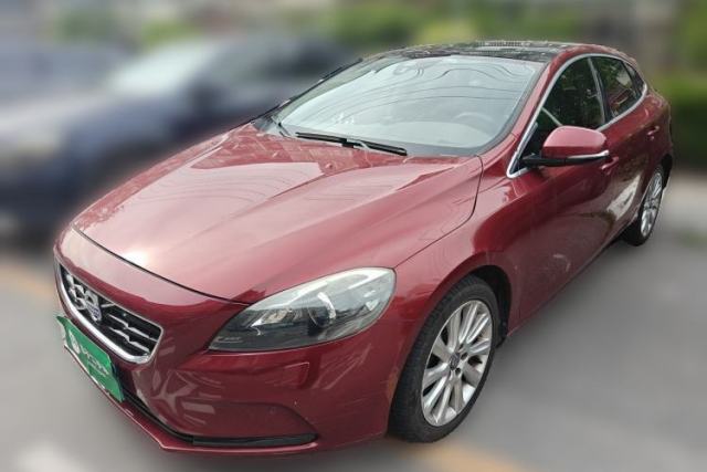 Used Volvo V40 2015 1.6T Zhiya Edition