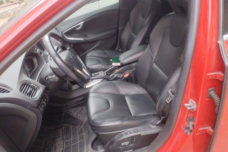 Used Volvo V40 2015 1.6T Zhiya Edition Left Front Seat
