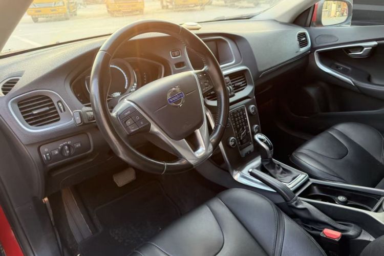 Used Volvo V40 2015 1.6T Zhiyi Edition Left Front Seat