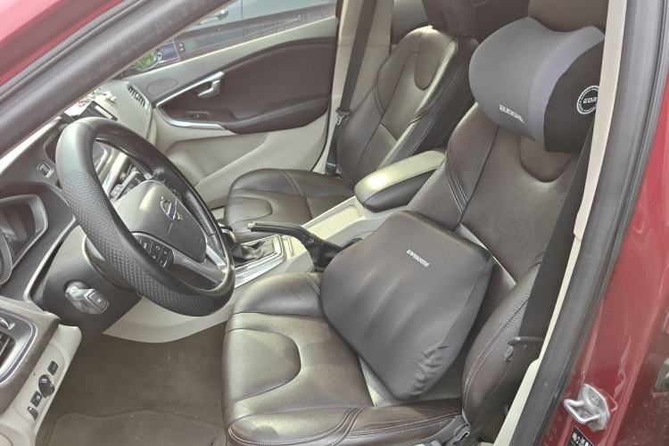 Used Volvo V40 2015 1.6T Zhiya Edition Left Front Seat