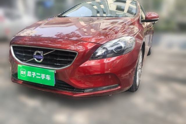 Used Volvo V40 2015 1.6T Zhiya Edition