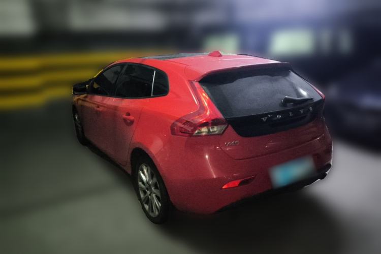 Used Volvo V40 2015 1.6T Zhiyi Edition Rear Left 45 Deg