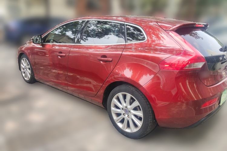 Used Volvo V40 2015 1.6T Zhiya Edition Rear Left 45 Deg