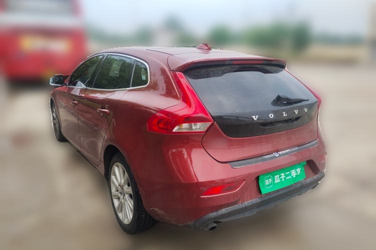 Used Volvo V40 2015 1.6T Zhiya Edition Rear Left 45 Deg