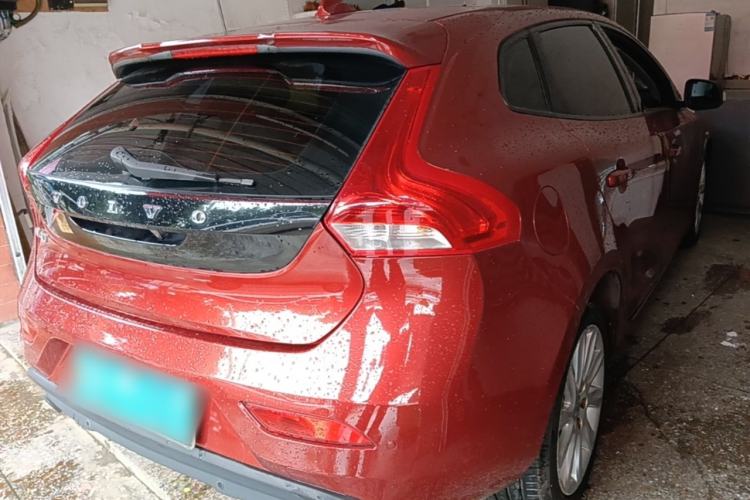 Used Volvo V40 2015 1.6T Zhiyi Edition Rear Right 45 Deg