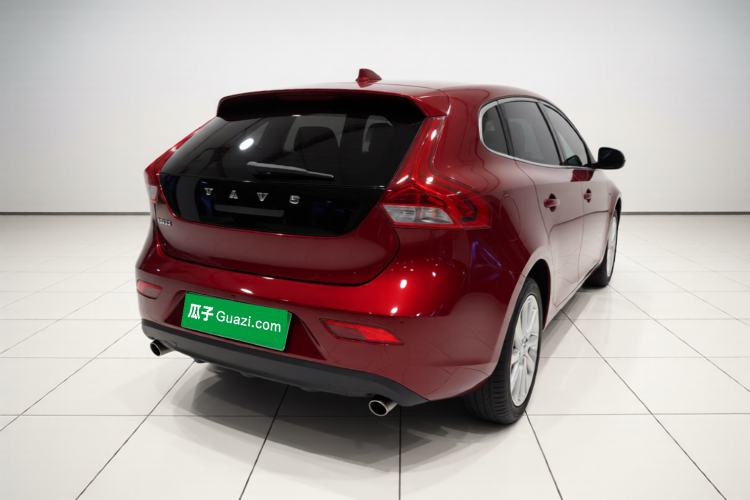 Used Volvo V40 2015 1.6T Zhiyi Edition Rear Right 45 Deg