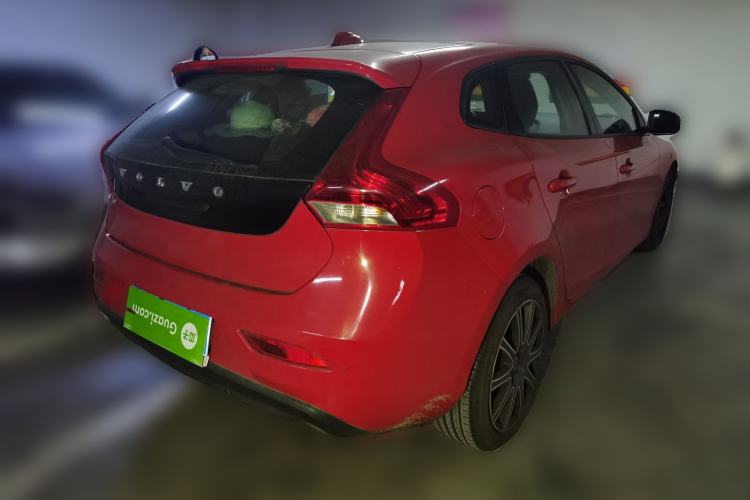 Used Volvo V40 2015 1.6T Zhiyi Edition Rear Right 45 Deg