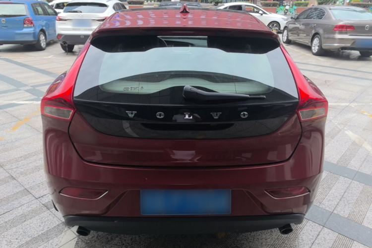 Used Volvo V40 2015 1.6T Zhiya Edition Rear