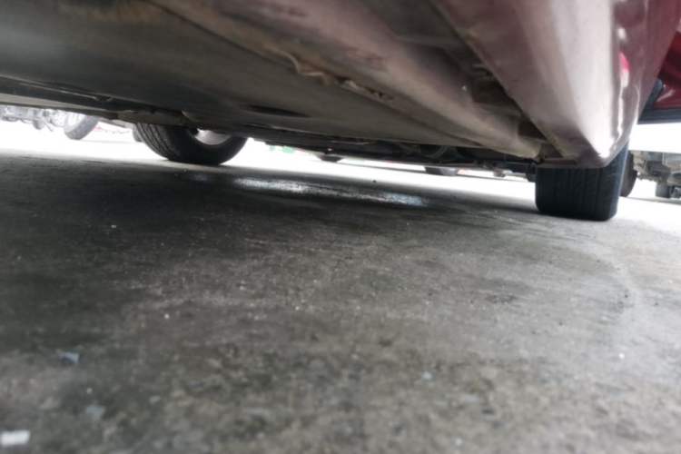 Used Volvo V40 2015 1.6T Zhiyi Edition Right Side Sill