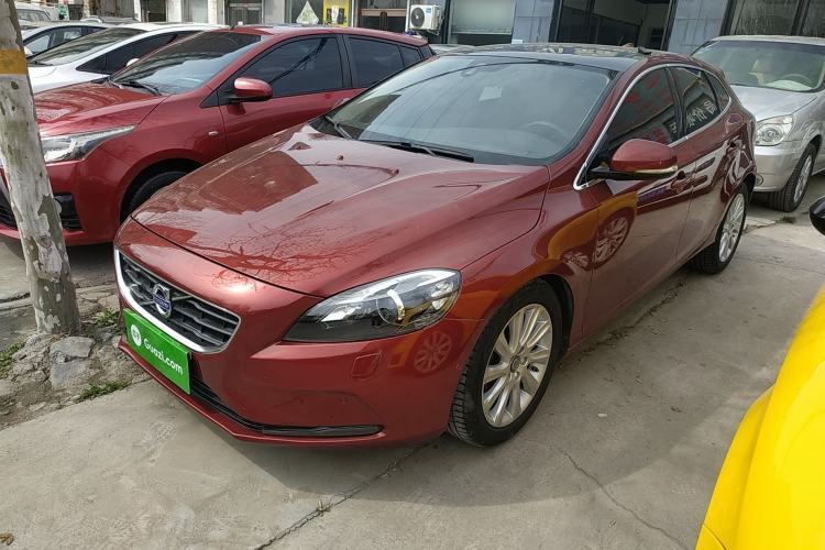 Used Volvo V40 2015 1.6T Zhiya Edition Guazi used car, China used car export, Used car for sale, Used cars, Cheapest cars for sale