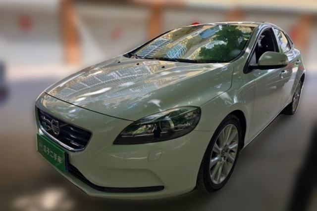 Used Volvo V40 2015 1.6T Zhiyi Edition