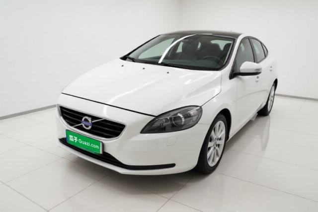 Używany Volvo V40 2015 1.6T Zhiyi Edition