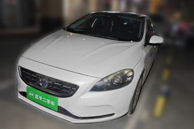 Used Volvo V40 2015 1.6T Zhiya Edition