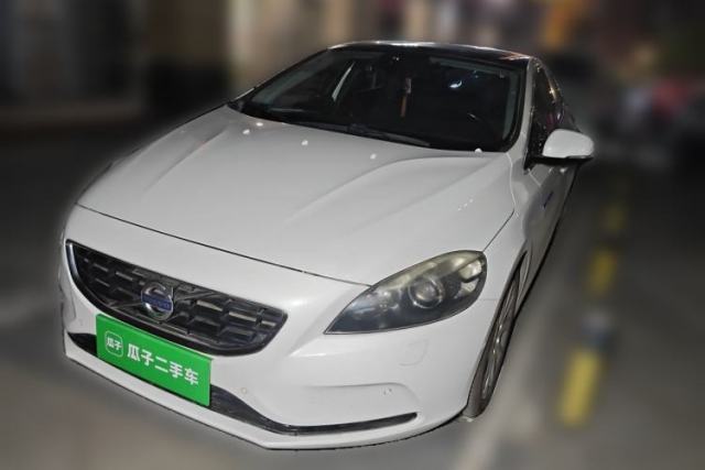 Used Volvo V40 2015 1.6T Zhiya Edition
