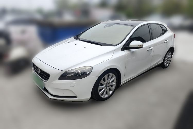 Used Volvo V40 2015 1.6T Zhiyi Edition Guazi used car, China used car export, Used car for sale, Used  cars, Cheapest cars for sale