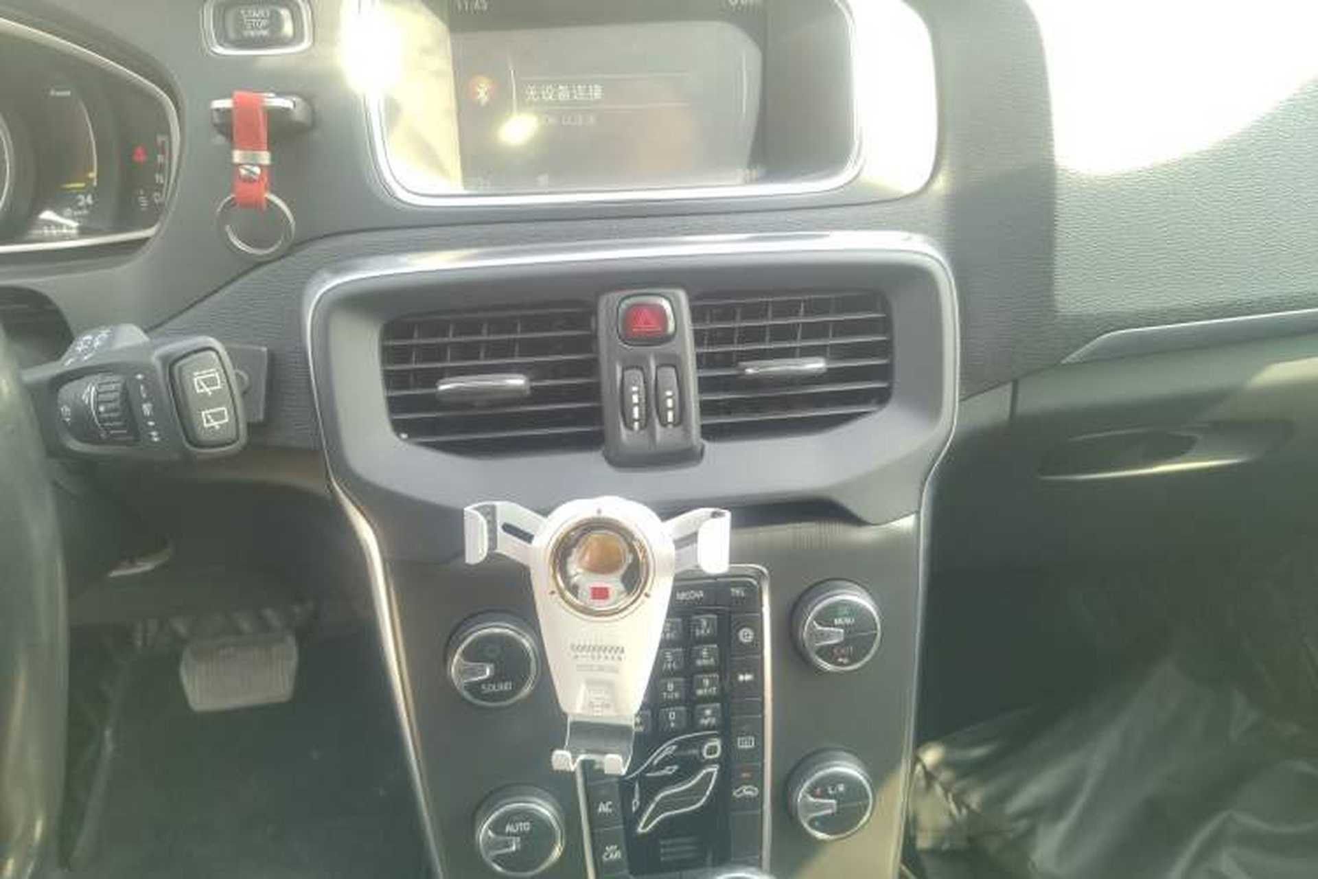Used Volvo V40 2015 1.6T Zhiya Edition Audio And AC Panel