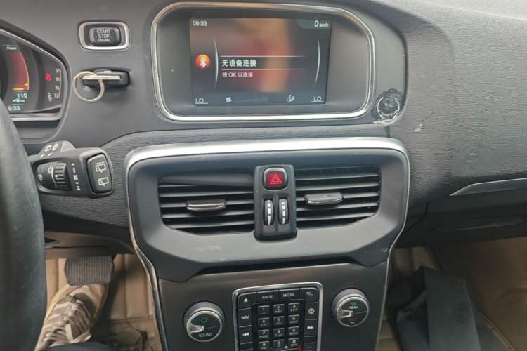 Used Volvo V40 2015 1.6T Zhiyi Edition Audio And AC Panel